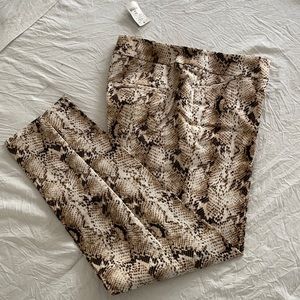 White House Black Market Slim Ankle Pants 6R